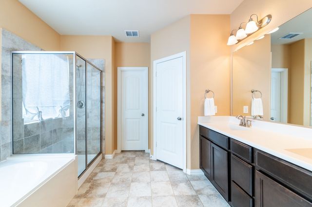 200 Baldwin Drive, Fate, TX 75189