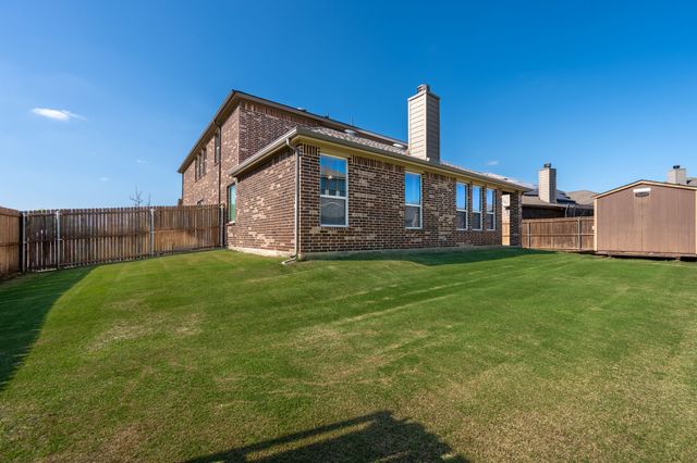 200 Baldwin Drive, Fate, TX 75189