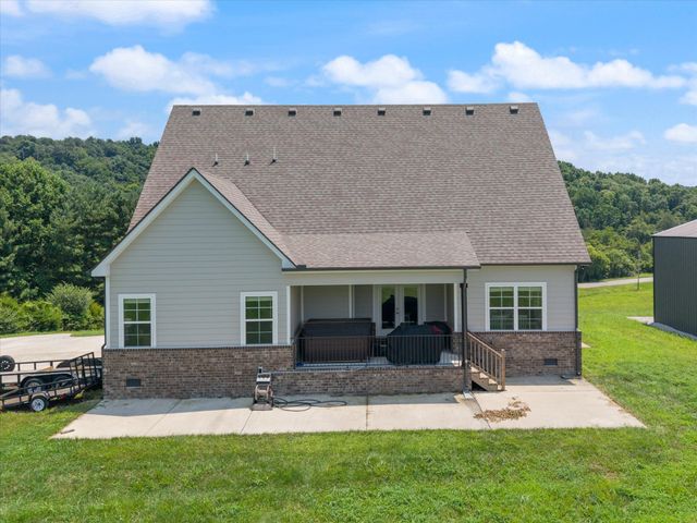 977 McBrides Branch Rd, Beechgrove, TN 37018