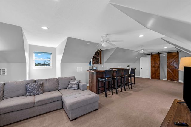 1910 Fox Trot Circle, Richmond, TX 77406