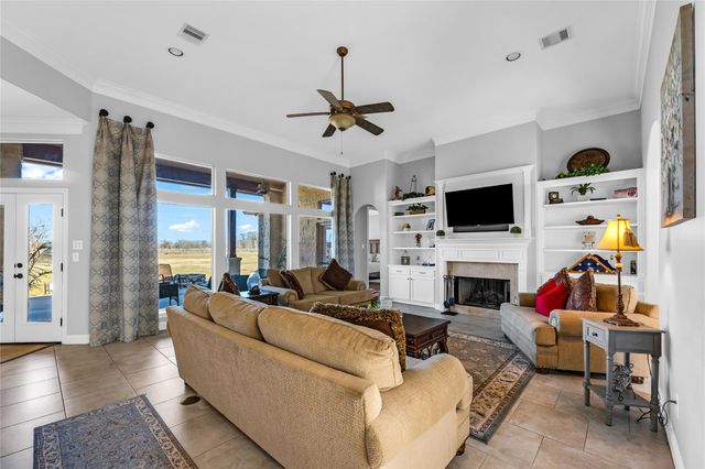 1910 Fox Trot Circle, Richmond, TX 77406