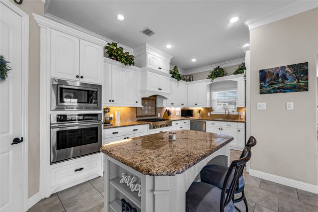 1910 Fox Trot Circle, Richmond, TX 77406