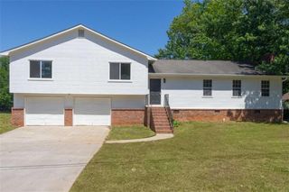 2250 Ridge Forest Drive, Grayson, GA 30017