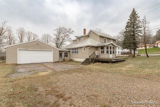 926 E Main Street, Lowell, MI 49331