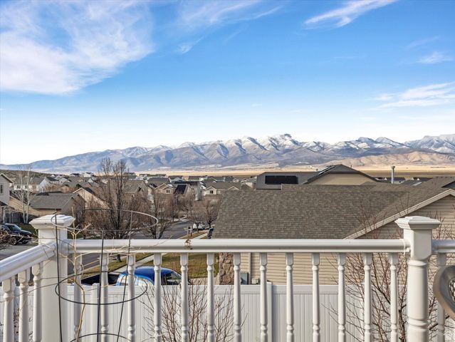 7817 N BLUE SPRUCE RD, Eagle Mountain, UT 84005