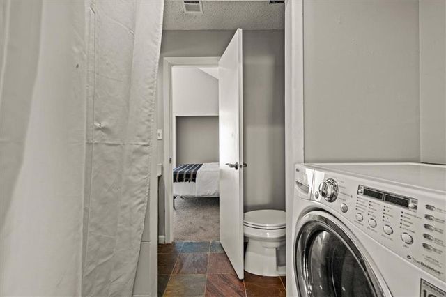 12212 W 79th Terrace, Lenexa, KS 66215