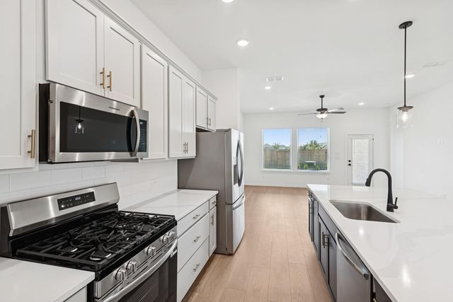 123 Blue River Trail, Rosenberg, TX 77471