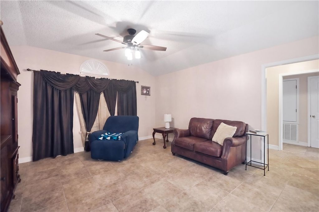 2538 San Angelo, Ingleside, TX 78362 — photo 5
