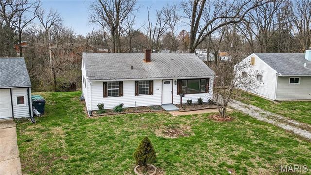 3706 Little Flower Lane, Belleville, IL 62226