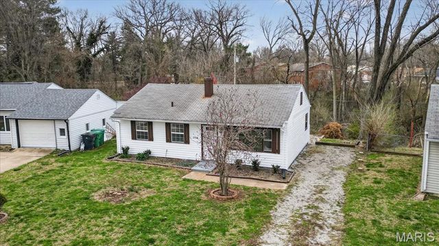 3706 Little Flower Lane, Belleville, IL 62226