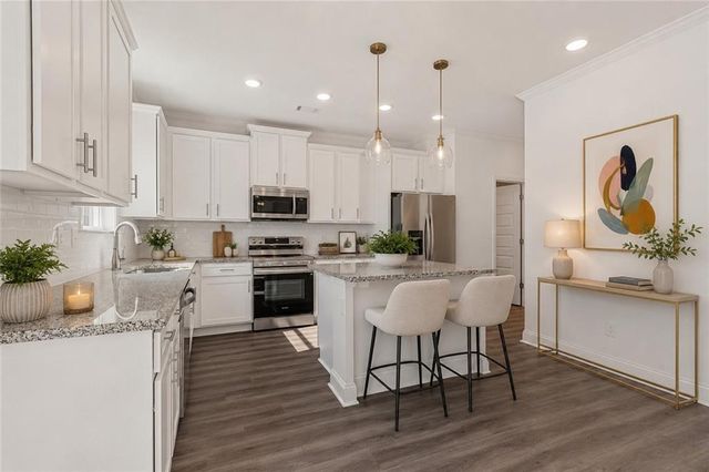 7332 Rocklin Lane, Flowery Branch, GA 30542
