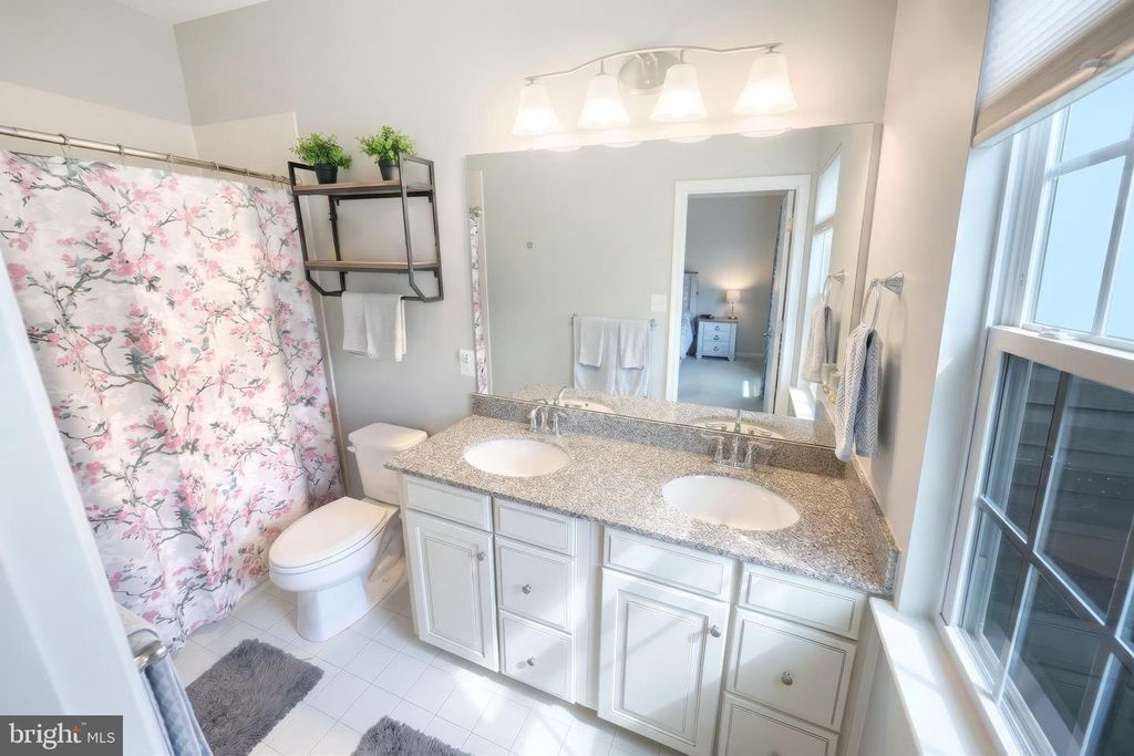Image 30 of property listing at 1247 RANNOCH LN, York, PA 17403