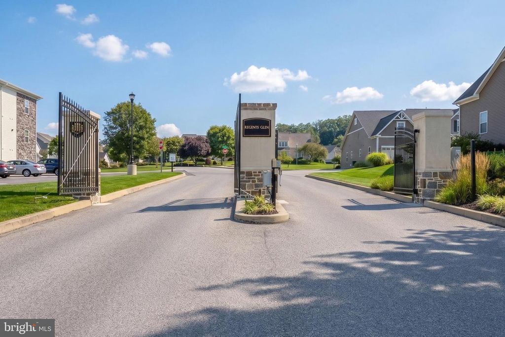 Image 38 of property listing at 1247 RANNOCH LN, York, PA 17403
