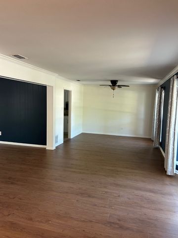 715 Belmont Street, Athens, TX 75751