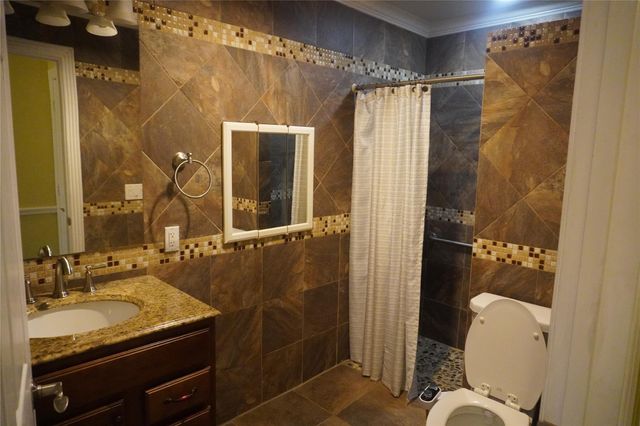 7506 Dearborn Street, Houston, TX 77055