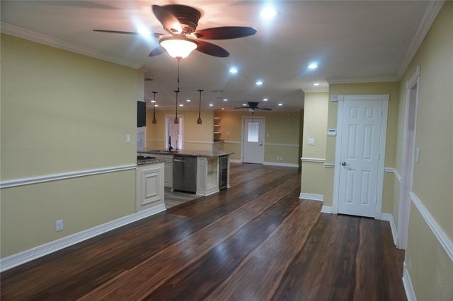 7506 Dearborn Street, Houston, TX 77055