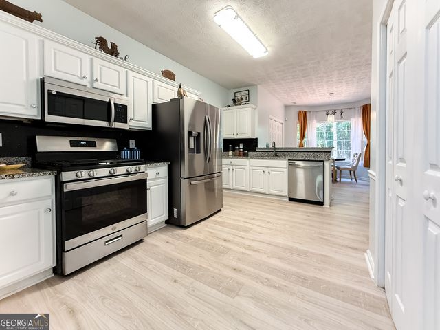 105 Avalon Drive, Mcdonough, GA 30252