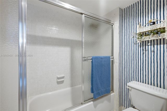 20100 W Country Club Dr 1206, Aventura, FL 33180