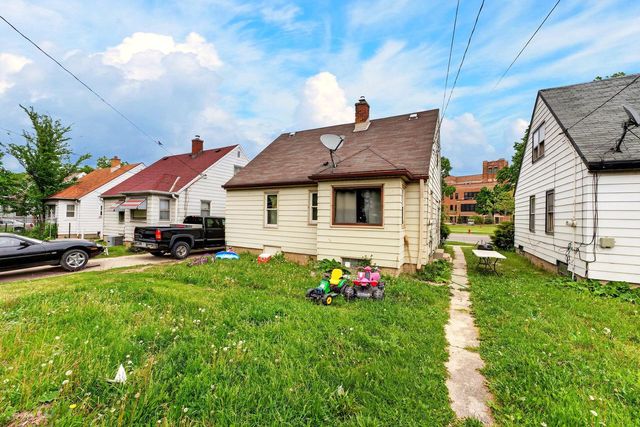 4455 N Teutonia AVENUE, Milwaukee, WI 53209