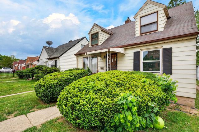 4455 N Teutonia AVENUE, Milwaukee, WI 53209