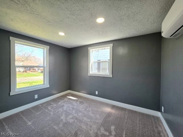 24 E Main Street, Newton Falls, OH 44444