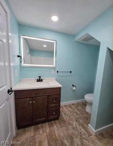 24 E Main Street, Newton Falls, OH 44444