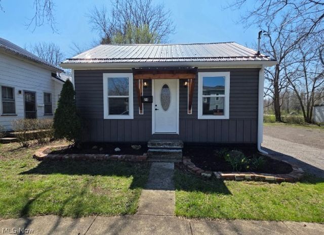 24 E Main Street, Newton Falls, OH 44444