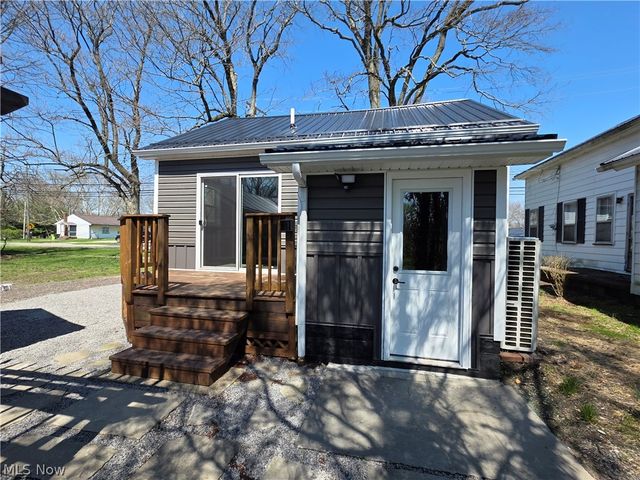 24 E Main Street, Newton Falls, OH 44444