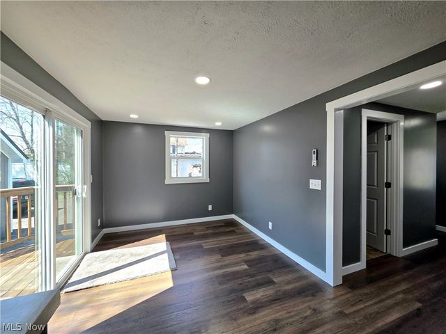 24 E Main Street, Newton Falls, OH 44444