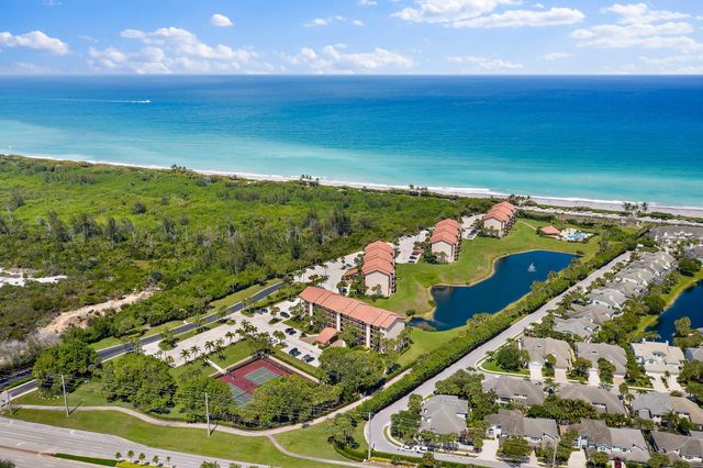 301 Ocean Bluffs Boulevard 202, Jupiter, FL 33477