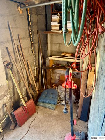 2340 S 35th Street, Omaha, NE 68105