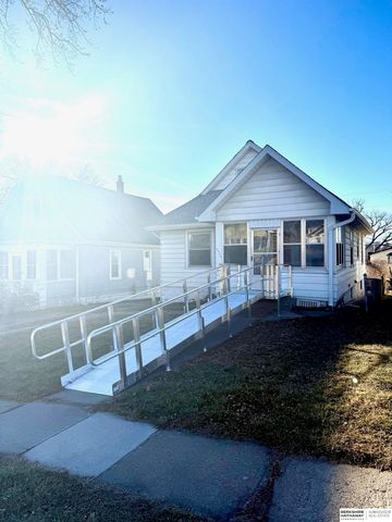 2340 S 35th Street, Omaha, NE 68105