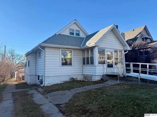 2340 S 35th Street, Omaha, NE 68105