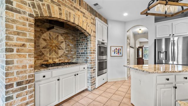 1306 Roseberry Manor Drive, Spring, TX 77379