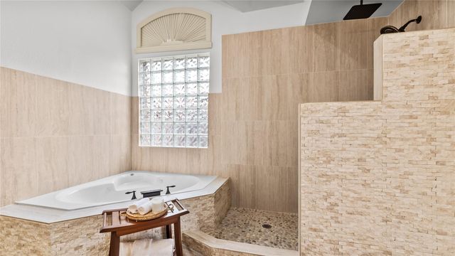 1306 Roseberry Manor Drive, Spring, TX 77379