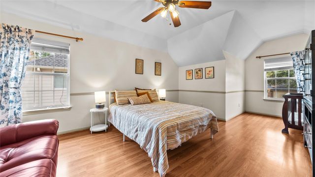 1306 Roseberry Manor Drive, Spring, TX 77379