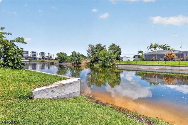 1417 SW 24th ST, Cape Coral, FL 33991
