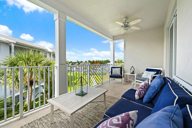 432 Bay Colony Drive N, Juno Beach, FL 33408