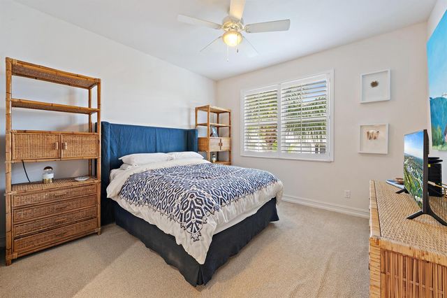 432 Bay Colony Drive N, Juno Beach, FL 33408
