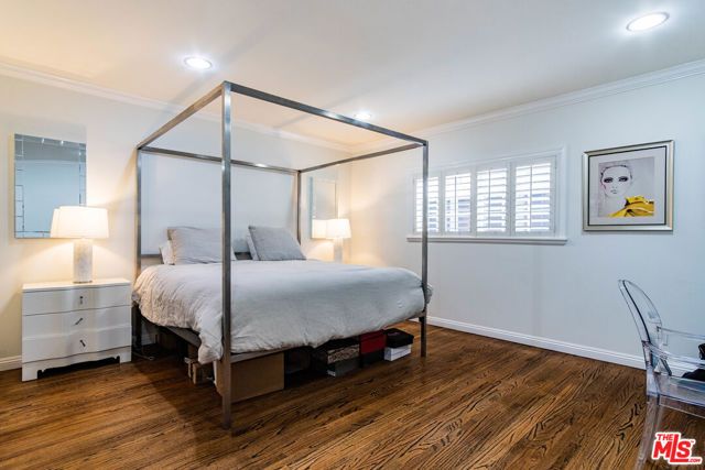3909 Longview Valley Road, Sherman Oaks, CA 91423