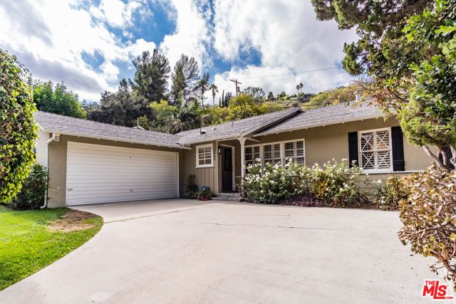 3909 Longview Valley Road, Sherman Oaks, CA 91423