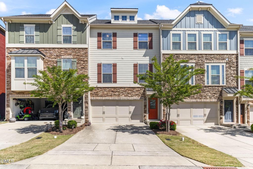 2014 Whitesmith Drive, Apex, NC 27502