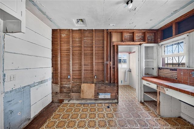 205 N Avenue 66, Los Angeles, CA 90042
