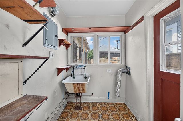 205 N Avenue 66, Los Angeles, CA 90042
