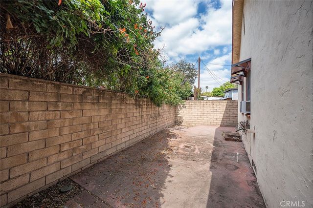 205 N Avenue 66, Los Angeles, CA 90042