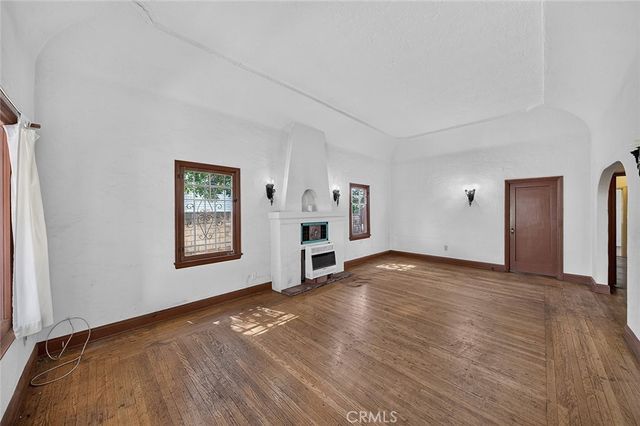 205 N Avenue 66, Los Angeles, CA 90042