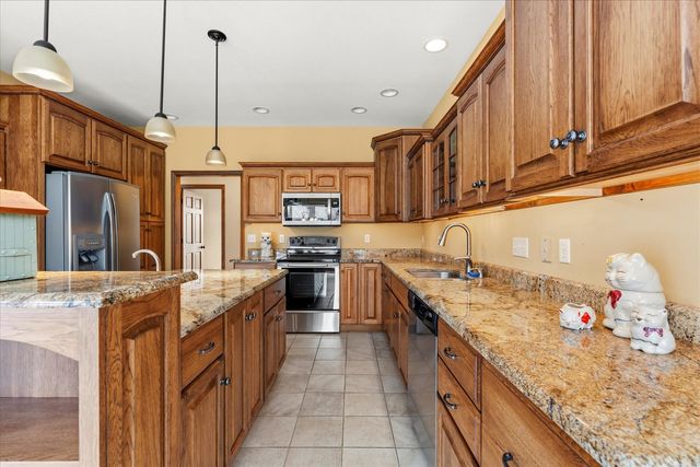 200 Riverbend Boulevard, Mahomet, IL 61853