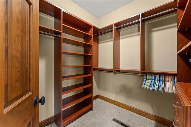 200 Riverbend Boulevard, Mahomet, IL 61853