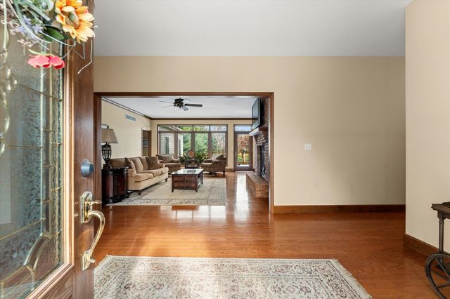 200 Riverbend Boulevard, Mahomet, IL 61853