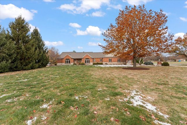 200 Riverbend Boulevard, Mahomet, IL 61853